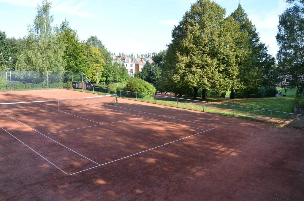 Auberge Des 3 Fontaines Auderghem Экстерьер фото